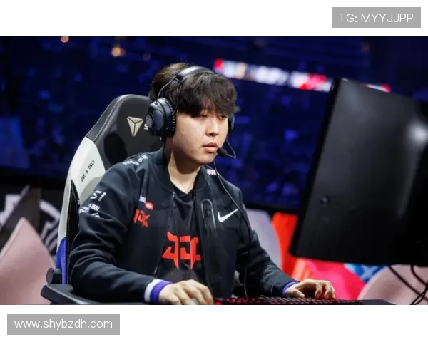 JDG战队在世界冠军杯积分榜上以98分稳居第一名展现强大实力